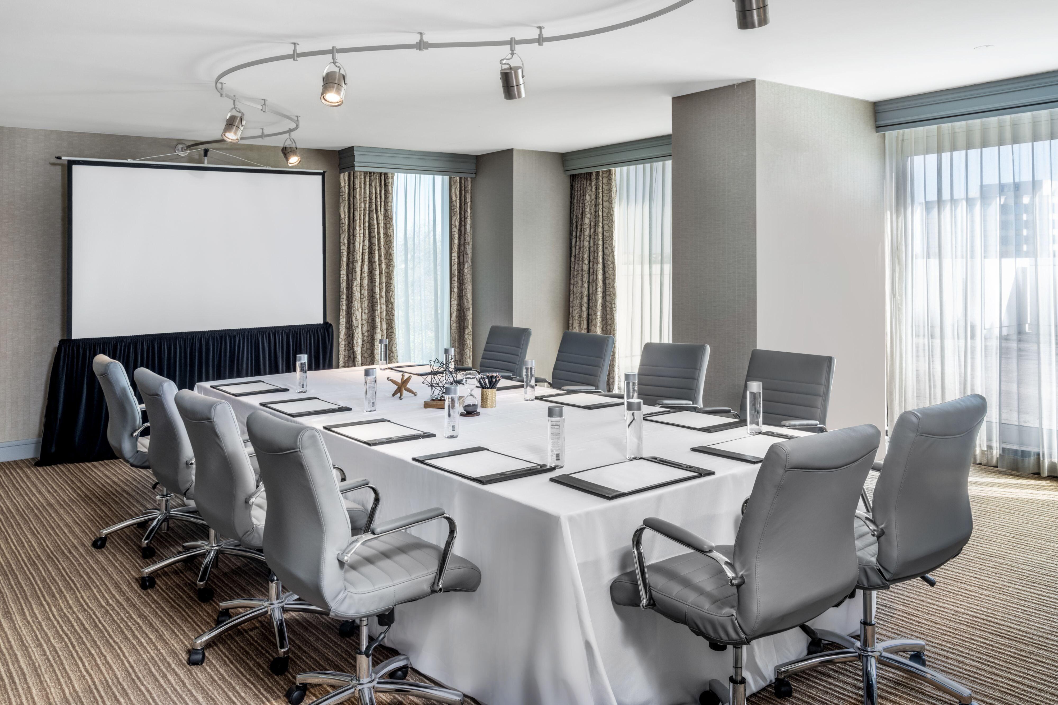 Renaissance Dallas North Hotel Фармърс Бранч Екстериор снимка